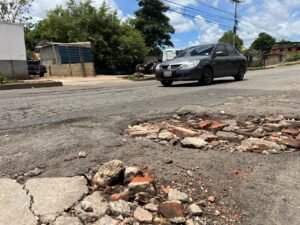 Denuncian grave deterioro de la avenida José Antonio Páez en Maturín